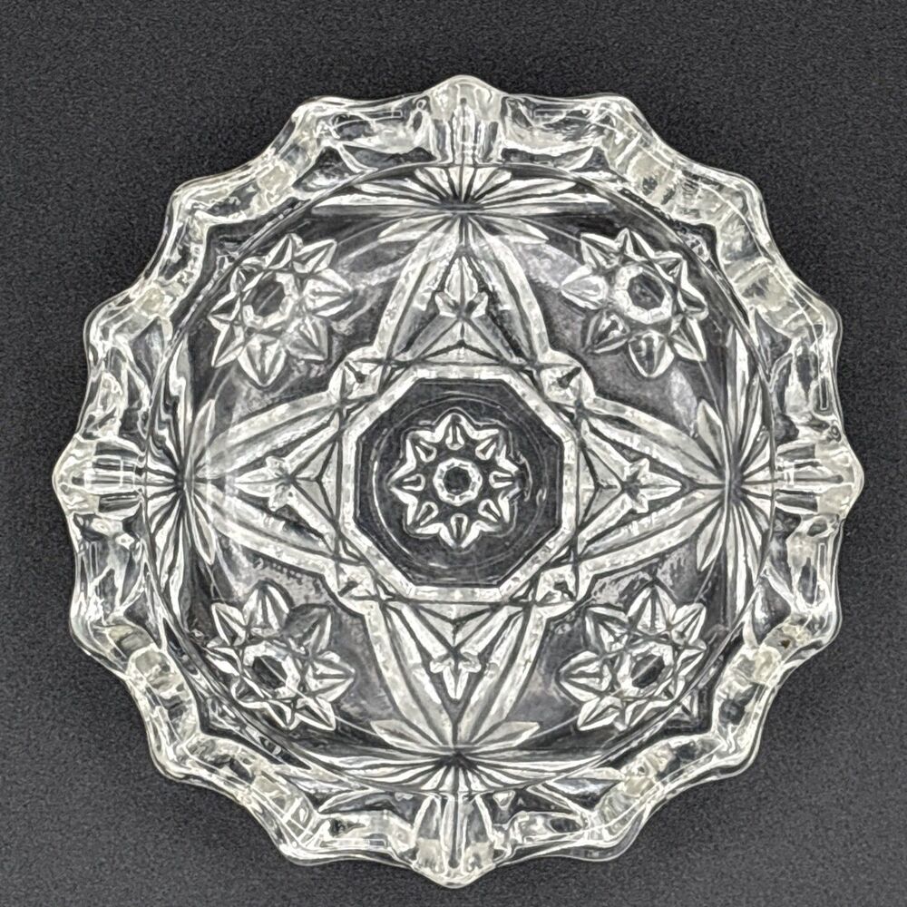 Vintage Crystal Anchor Hocking Clear Glass Ashtray 4 1/4” -  Star of David